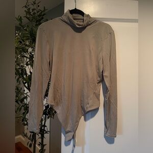 Lululemon Long Sleeve bodysuit